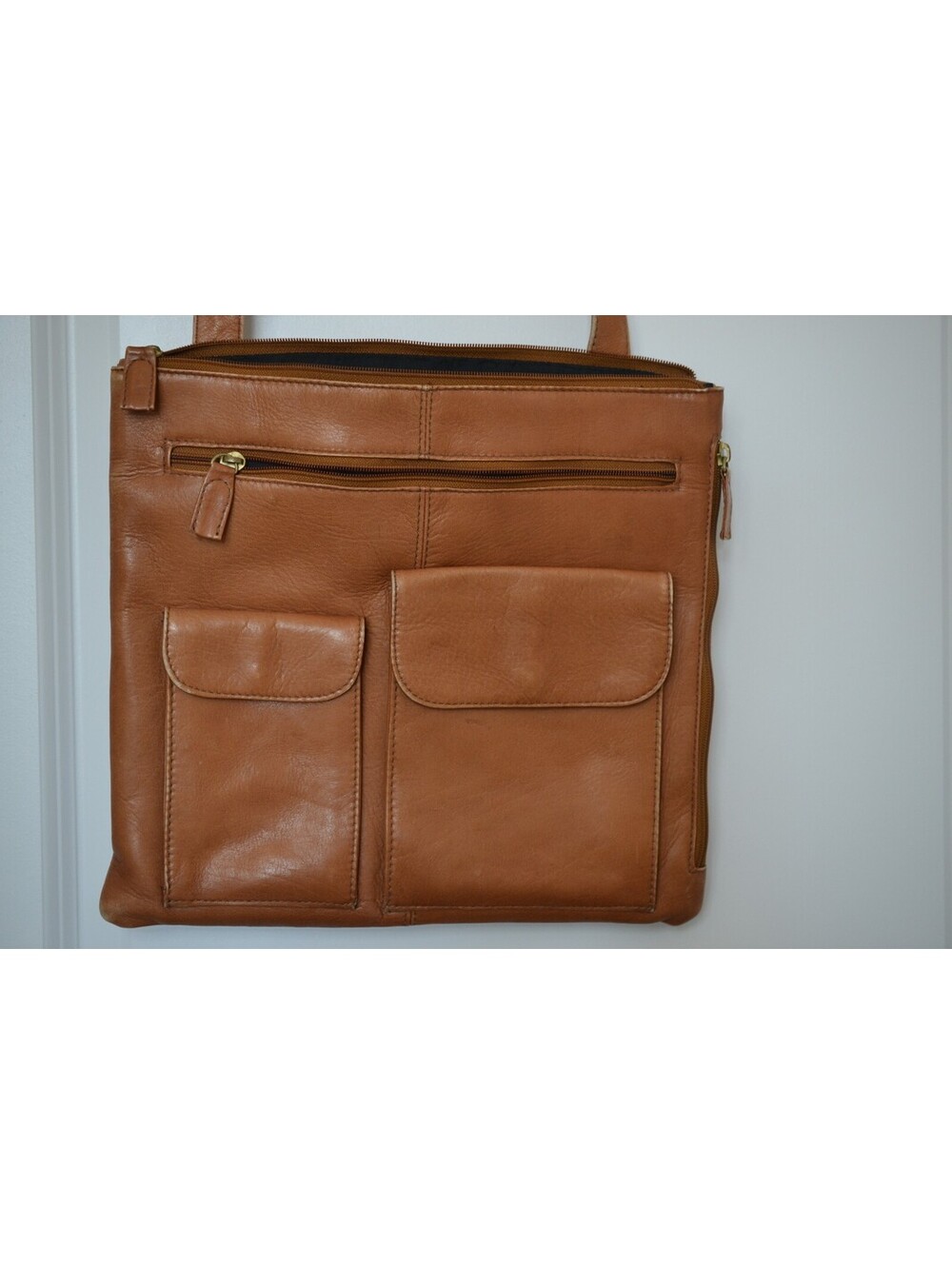 Vintage HOBO International Tan Leather Organizer Crossbody Shoulder Bag Colombia